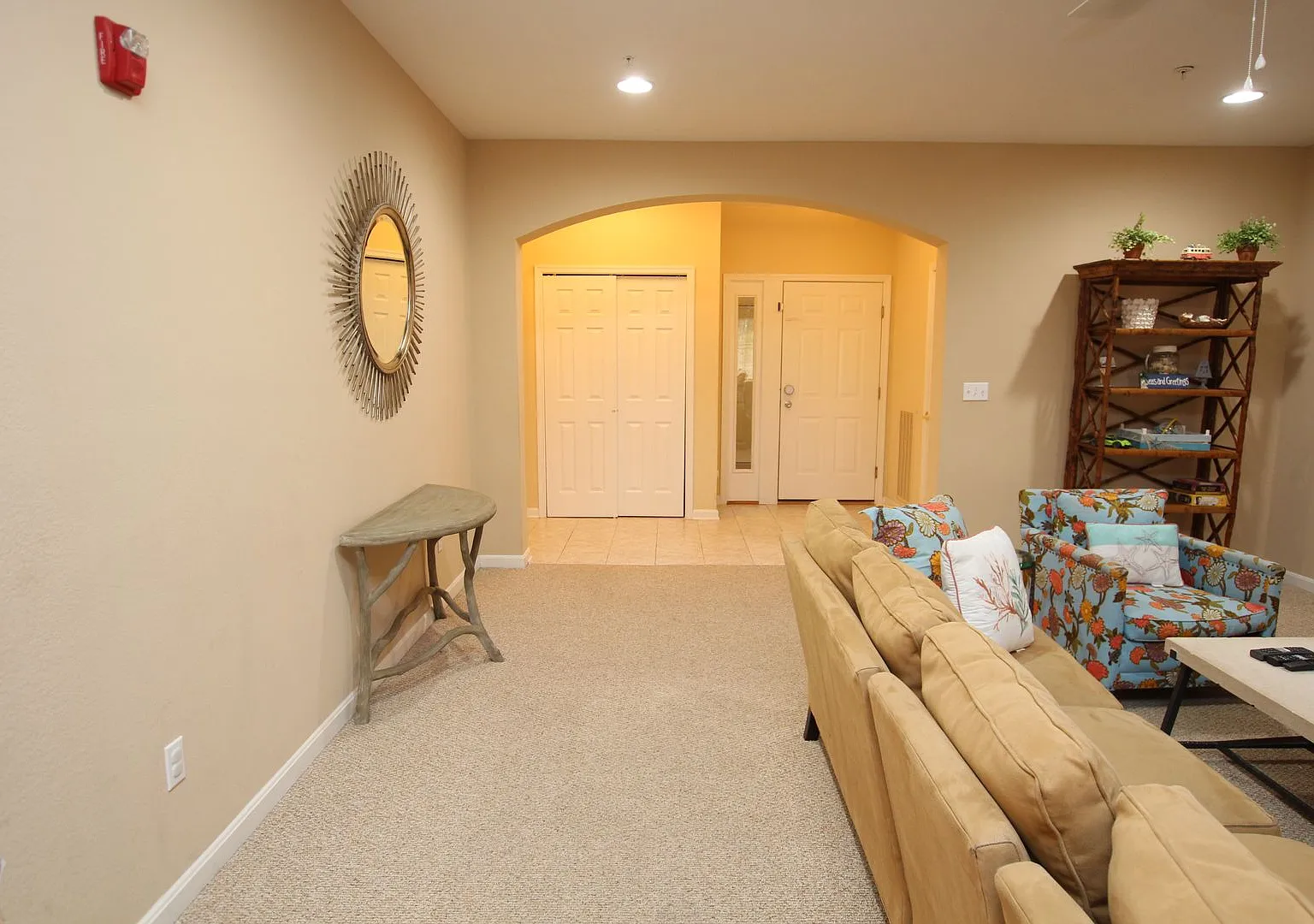 Furnished Condo available for Winter Rental in Bayside. — Photo 2