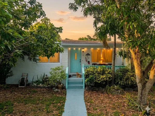 6486 Manor Ln, South Miami, FL 33143