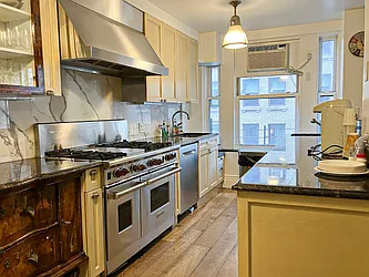 Rented by Sidewalk Realty LLC