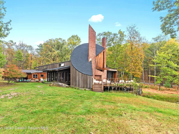 289 Upper Byrdcliffe Road, Woodstock, NY 12498