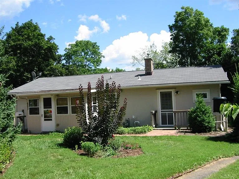 603 Cressfield Ln photo 1