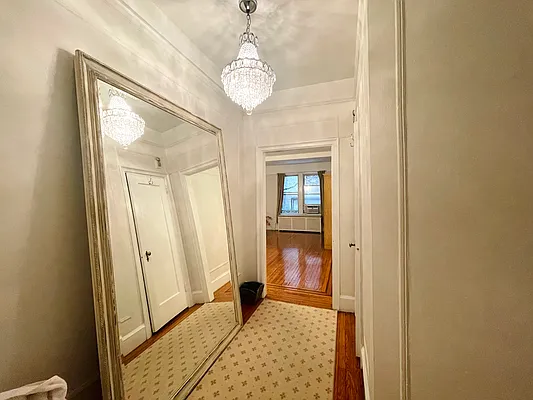 Rented by Compass | media 43