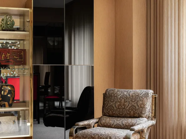 515 East 85th Street image 2 of 8