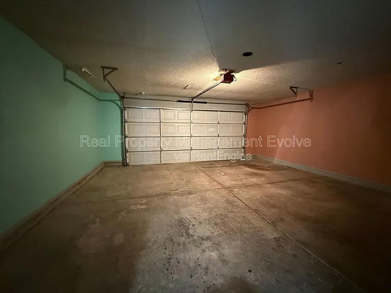 815 E Grovers Ave #24 — Photo 22
