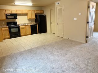 16506 Hunters Ridge Ln #B, Saint Robert, MO 65584