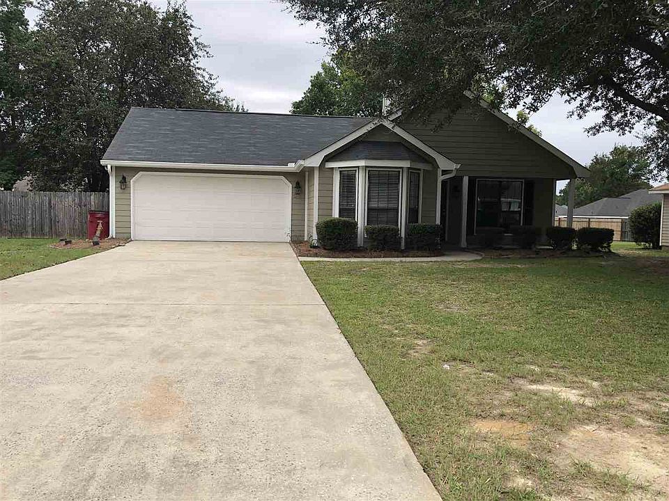 2nd image of 211 Ridge Bend Dr