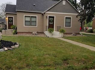 211 Summit Ave NW, Silver Lake, MN 55381