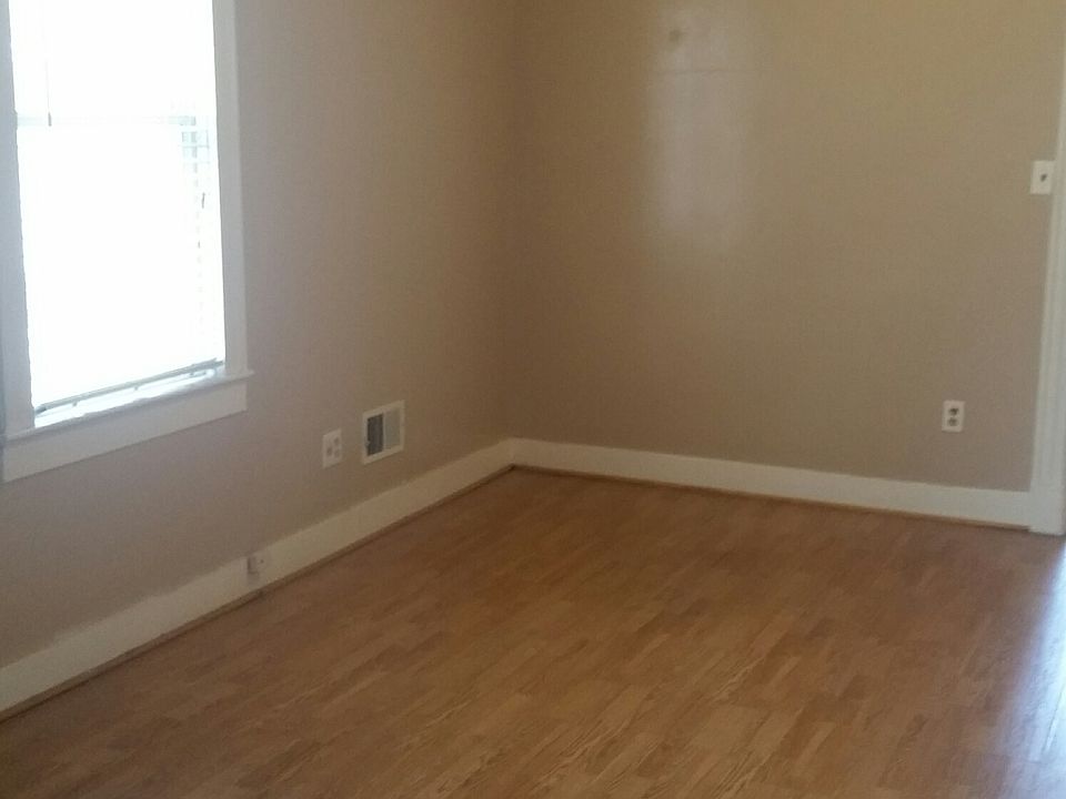 2nd image of 187 Dubois Ave