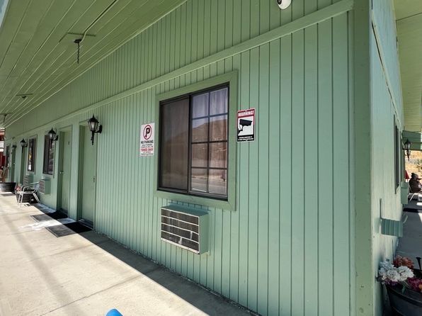 3225 Mount Pinos Way #7