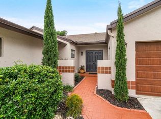 21011 Windemere Ln, Boca Raton, FL 33428