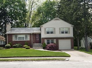 353 Woodland Rd, Woonsocket, RI 02895