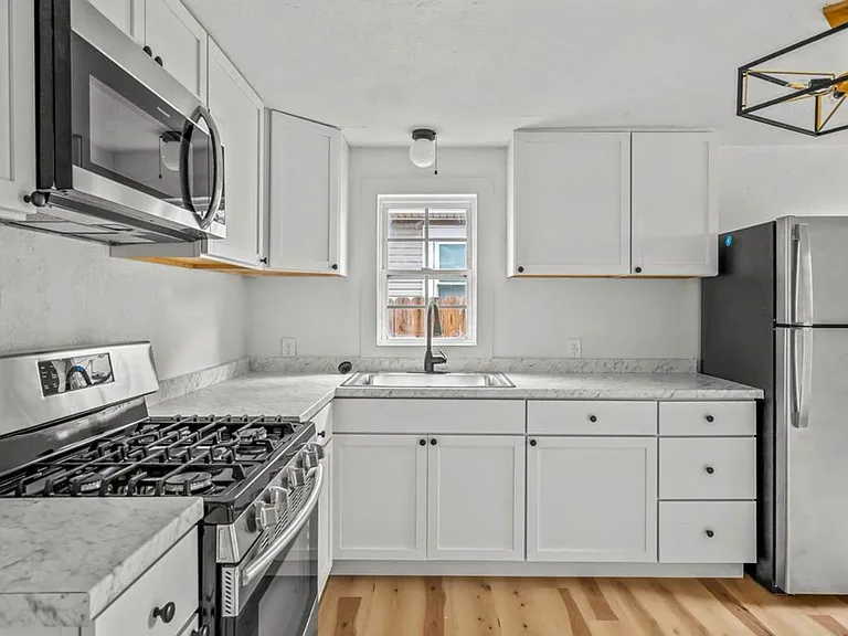 1536 W Atlantic St — Photo 10