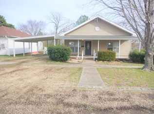 312 S 5th St, Henryetta, OK 74437