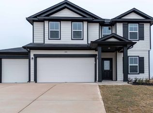 100 Old Silver Dr, Jarrell, TX 76537