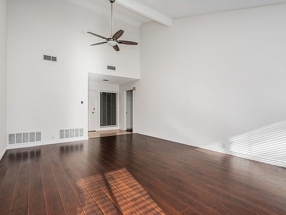 4th image of 7631 Vicky Ave