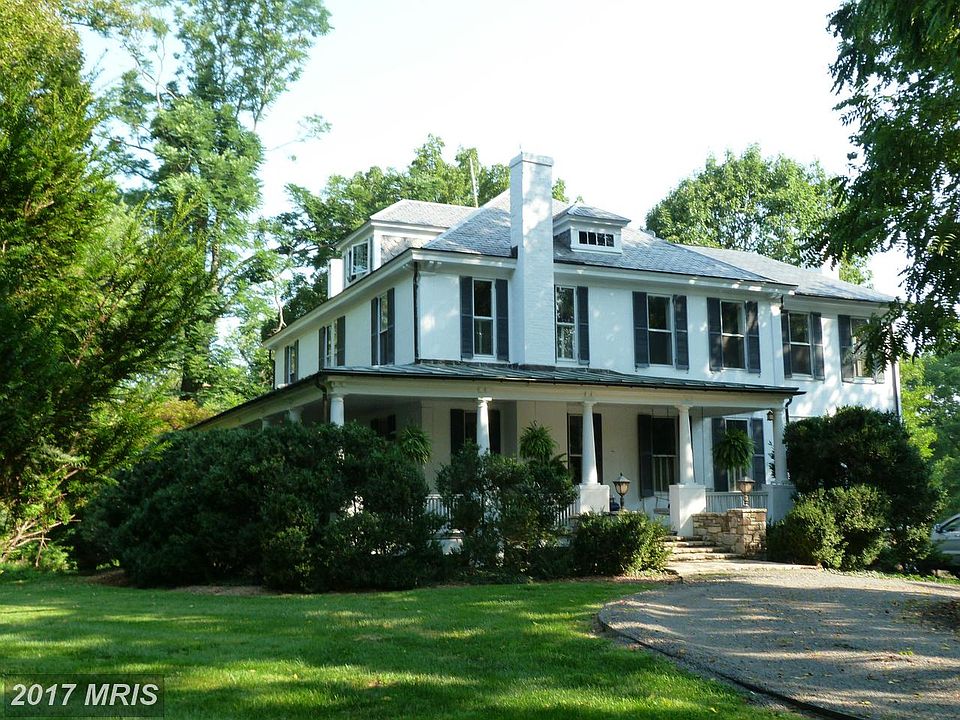 1st image of 297 Winchester St