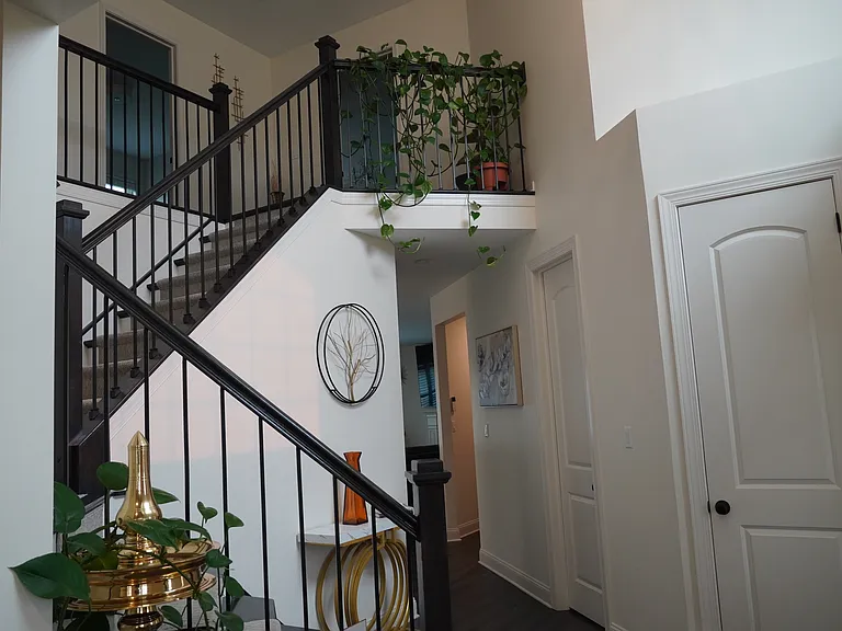 4665 Carlyes Ct — Photo 4