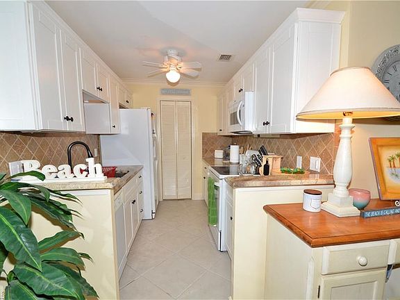 2nd image of 2100 Gulf Shore Blvd N APT 117