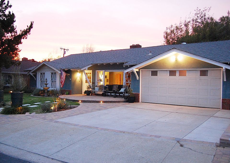 1st image of 1221 Valebrook Pl
