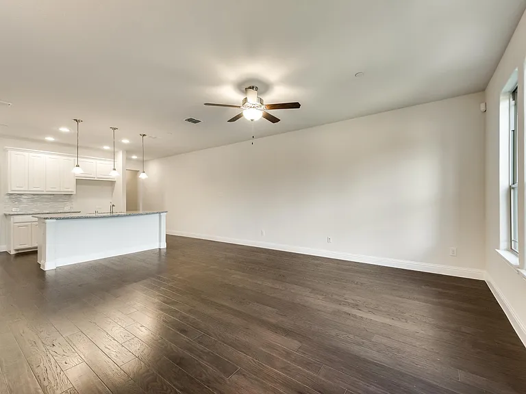 1245 Wiltshire Dr — Photo 7