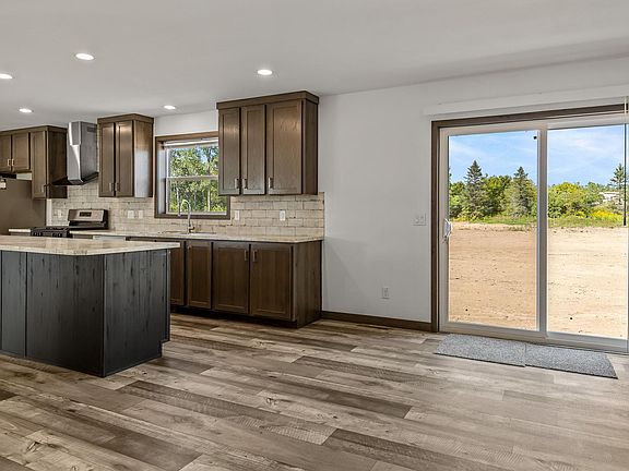 5th image of 112 Eagle Dr