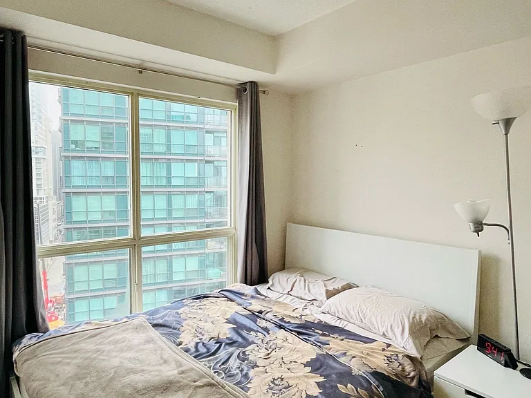 25 The Esplanade #1412 — Photo 8