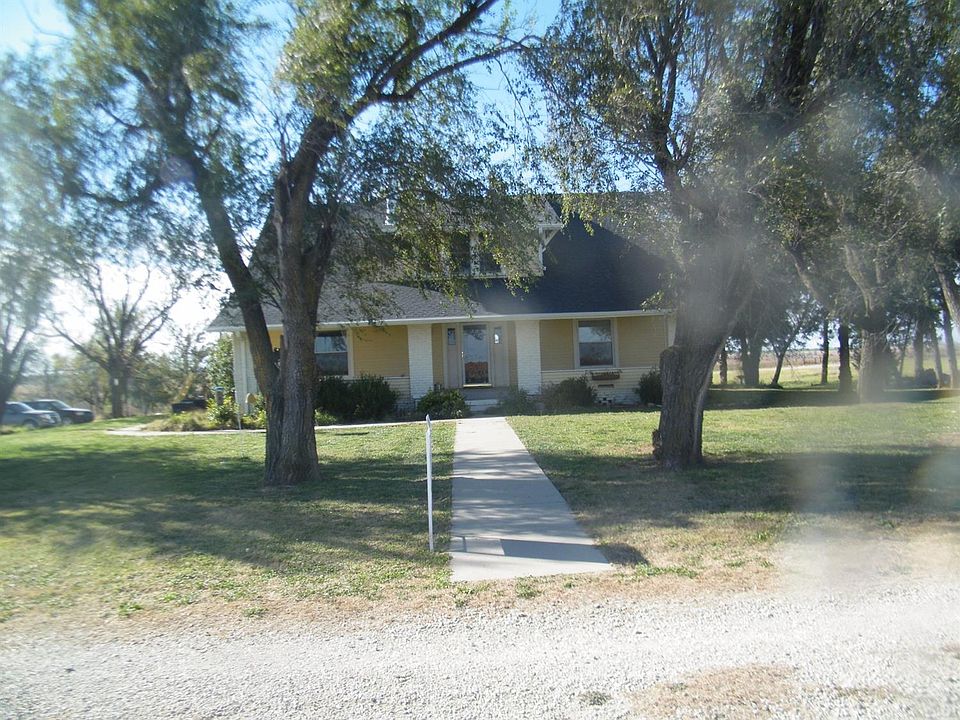1st image of 1688 1700 Ave