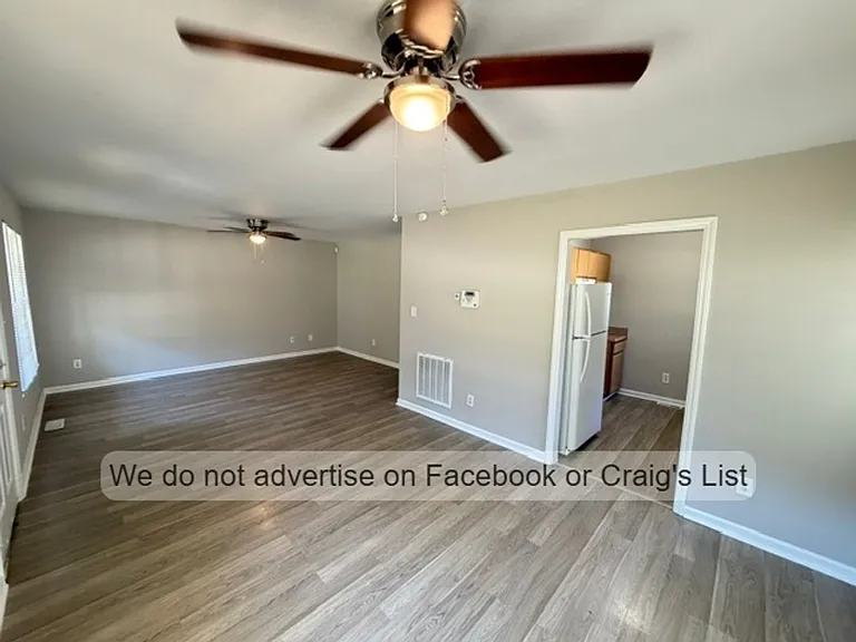 6126 Lonestar Rd — Photo 3