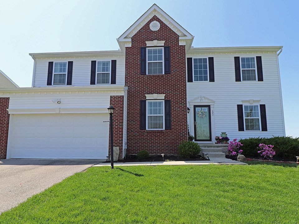 1st image of 121 Parkdale Dr
