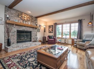 955 Jonquil Ct, Brookfield, WI 53045