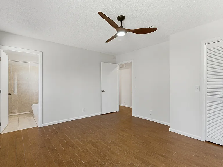 404 Westgate Cir — Photo 28