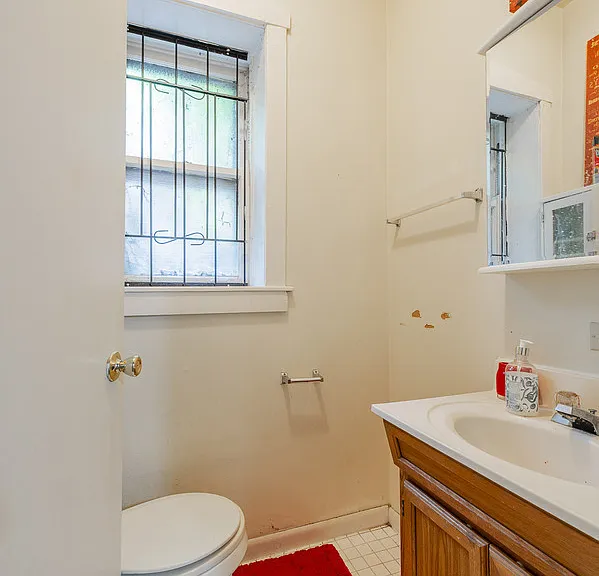 531 W Roscoe St #2R — Photo 18