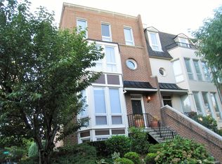 50 Kings Ct #50, Fort Lee, NJ 07024
