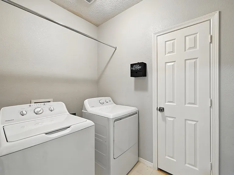4168 Creekhollow Dr — Photo 30