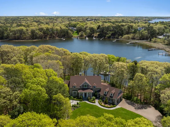 79 Cedar Tree Neck Road, Marstons Mills, MA 02648