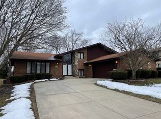 13228 Oakwood Dr, Homer Glen, IL