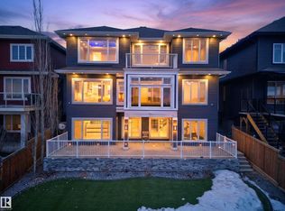 4112 8th St NW, Edmonton, AB