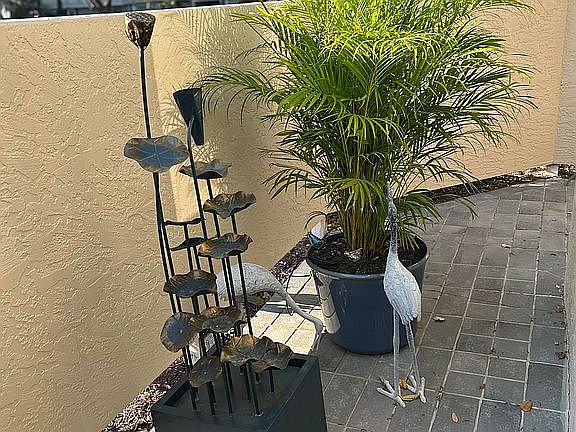 Water feature in courtyard 