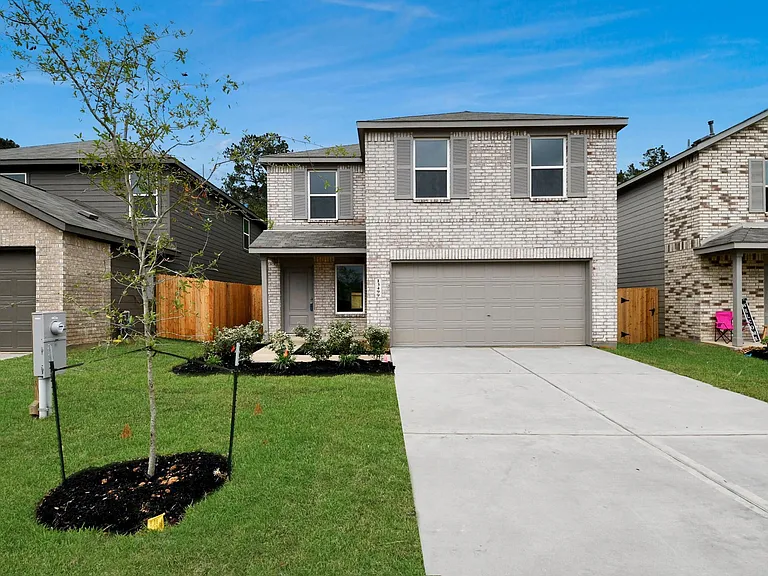13499 Bay Springs Dr — Photo 2