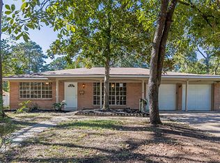 1905 N Thompson St, Conroe, TX 77301