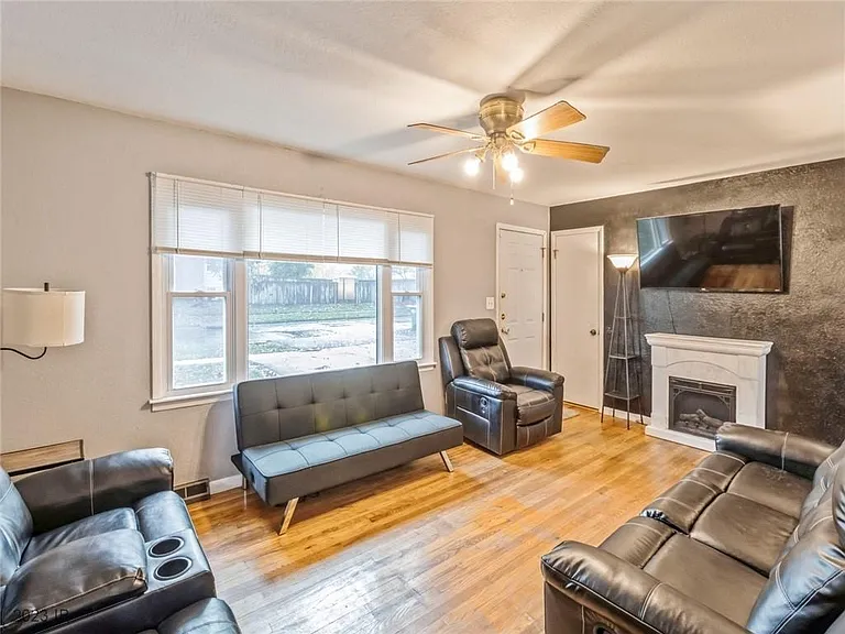 1206 W Euclid Ave — Photo 15