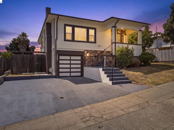 4207 Carrington St, Oakland, CA 94601
