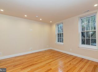 2213 Pine St #C-2, Philadelphia, PA 19103