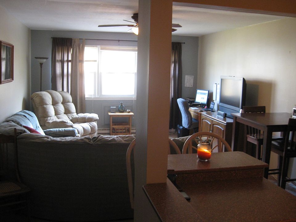 Open kitchen to living area