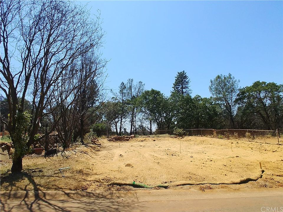 1st image of 404 Plantation Dr