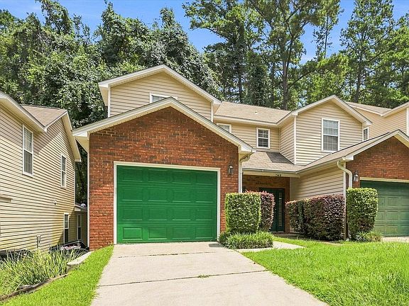 4th image of 2544 Centerville Ct