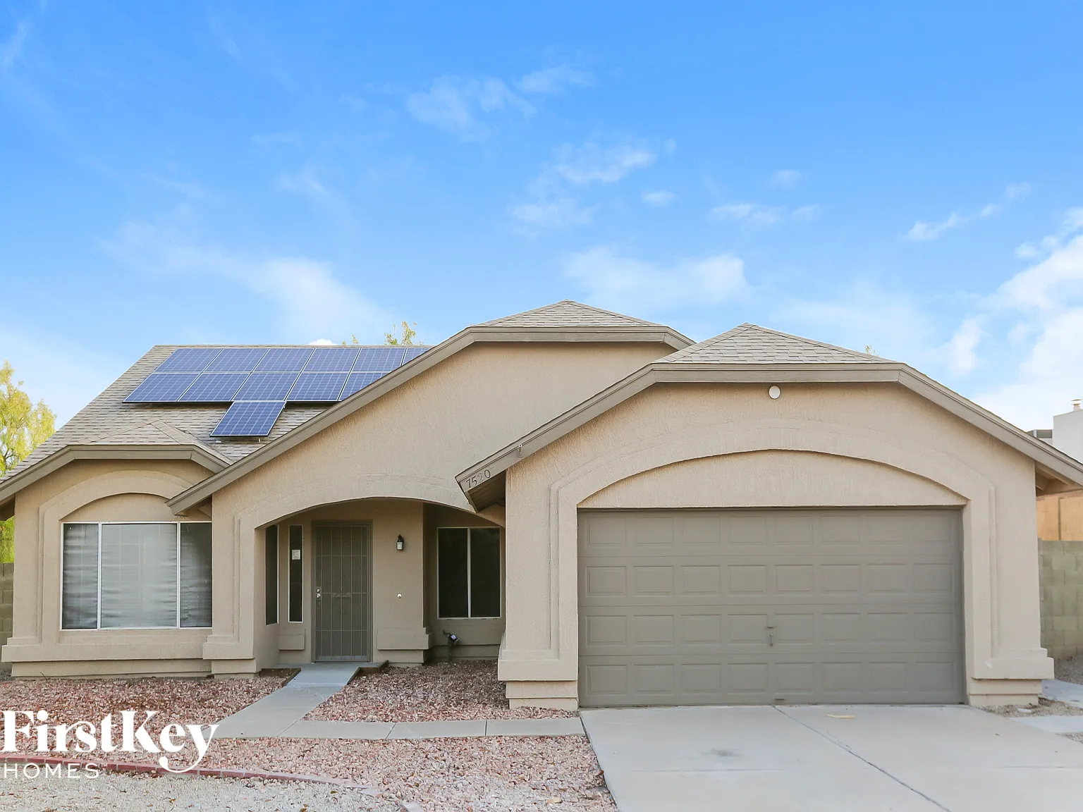 3 bed, 2.0 bath, 1795 sqft, $2,175 — Photo 1