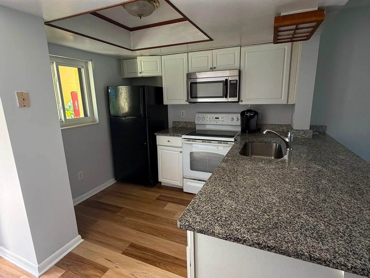 2 bed, 864 sqft, $1,400 — Photo 2