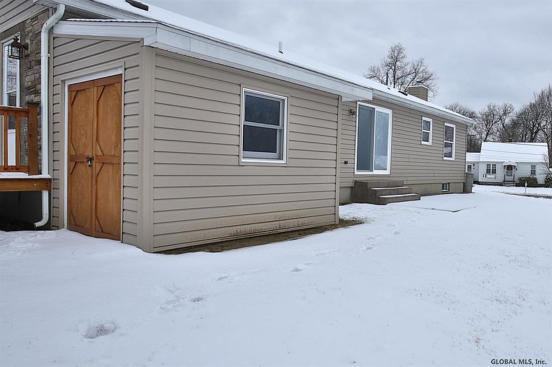 5th image of 170 S LINDEN Avenue