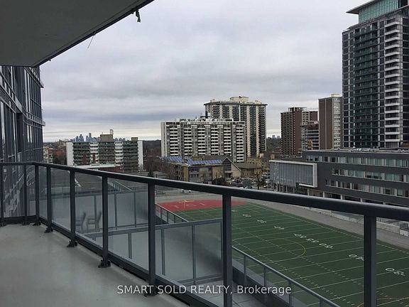 5th image of 30 Roehampton Ave #810